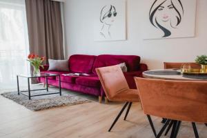 W&K - White&Grey - Klimatyzacja, Faktura VAT, Netflix, Parking w garażu, Blisko dworca i centrum Apartments, Koszalin