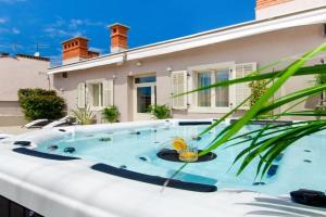 Villa Brandestini, Pula