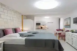 Apartman Arbol, Split