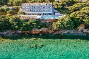 Oceanis Rooms Apartments, Nisakion