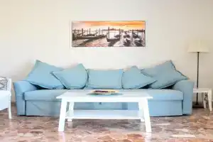 NEW! Casa di Veneto, 15 min to Venice direct bus, Marghera
