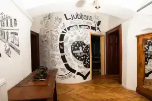 Dežnik Hostel, Ljubljana