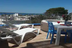 Riflesso sul mare Apart-hotel, Torre Suda