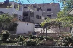 Apartments with parking space, Brac - 12624, Supetar