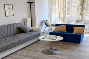 Family apartment in, free bikes, Riccione