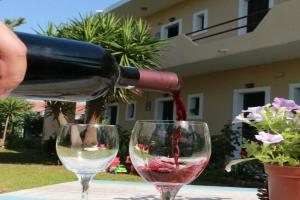 Gongis Studios, Agios Georgios Argyradon