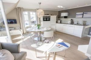 Haus Doktor Ross Strasse 31 Whg 8 Apartments, Westerland