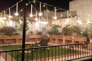 The Hideout Garden Homestay - 11 minutes to Taj, Agra