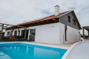 STÉG 12 Apartmanok, Balatonszabadi Furdotelep