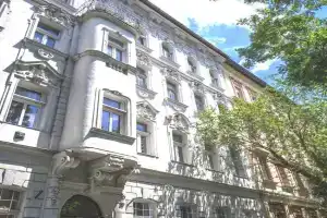 White Rose apartment, Budapest