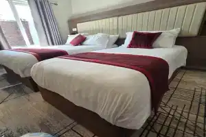 Double bedroom studios, Dublin