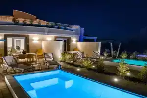 La Collina di Montegrappa - Suites with Heated Private Pool - Suites with Shared Pool, Tuglie