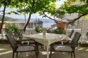 Ivan by the beach Apartments, Tribunj