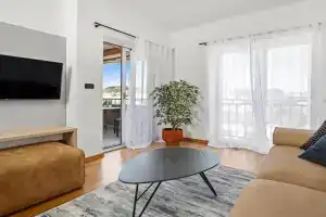 PR Apartment, Fazana