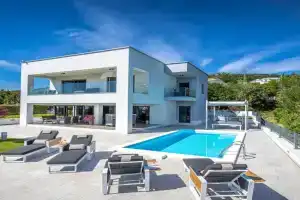 Villa Rina - luxury holiday home, Crikvenica