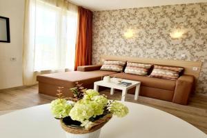 MIDA Apartment, Obzor