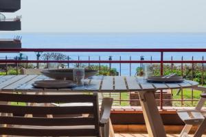 Beach House Blue Holiday, Letojanni