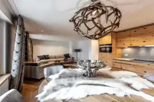 Unique Alpic style apartment in the heart of, Davos