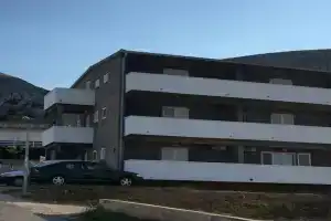 Apartments by the sea - 17357, Pag