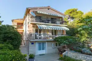 Apartments by the sea Petrcane, Zadar - 17179, Kozino