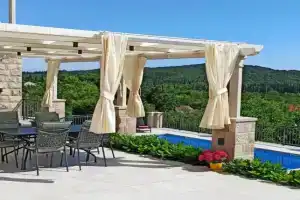 Villa Lucija, Cilipi