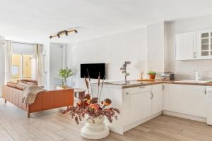 Epidemia & quite bedrooms by ELE Apartments, Malaga