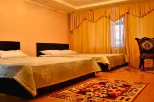 Astoria B&B Mini-hotel, Osh