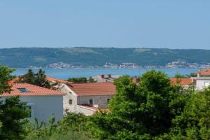 Casteletti Apartments, Kastel Stari