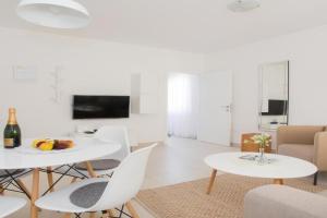 green pine Apartments, Primosten