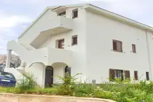 Apartments Nana -, Baska