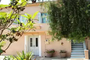 house in the village near the sea, Maleme