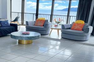 Cairns Ocean View Apartment in Aquarius, Cairns