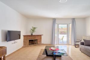 Villa Rosita Suites en Playa de la Malagueta con terraza, Malaga
