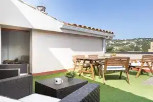 Lets Holidays terrace apartment 2, Tossa de Mar