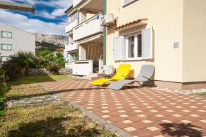 Janezic Apartments, Baska