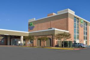 Holiday Inn Express & Suites - - Downtown by IHG, Shreveport
