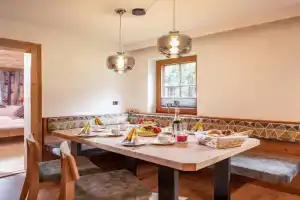 Landhaus Bohrer Apartments, Mayrhofen