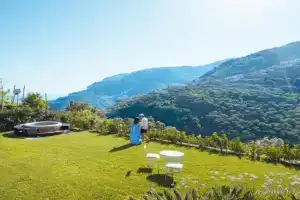 Chez Lia - Private garden and tub, sea view close to Villa Eva and Cimbrone,, Ravello