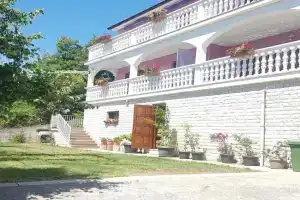 Apartment Smolici 17688a, Labin