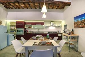 Cozy Apartment in the heart of, Siena