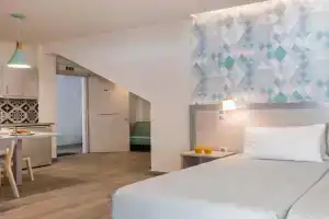 Ipsos Beach Studios by Konnect, Ypsos