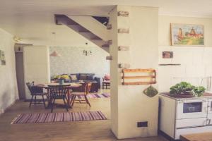 Kärdla Retrovisiit Helmi Apartments, Kardla