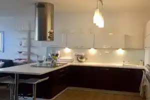 Cozy, beautiful view - 1 stop by train to old town Apartments, Bratislava