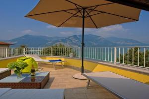 CASA VACANZE MARCONI 22, Marone