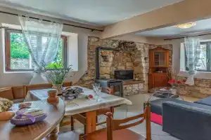 Stone house Histria, Medulin