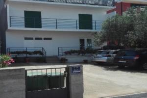 Apartments in Brodarica 4731-4 and 4731-1, Zablace