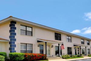 Relaxing townhome condo with pool near family park Guest house, Marco