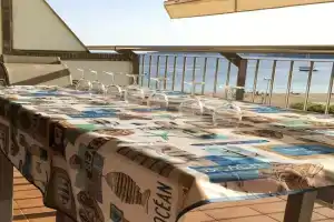 Cozy Apartment in 65m² + Sea View, Palamos