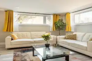 ENTIRE 2 BEDROOM APARTMENT DOWNTOWN - u1, Kitchener