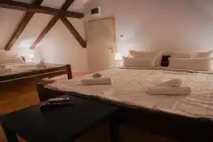 Epicenter Guest house, Nis